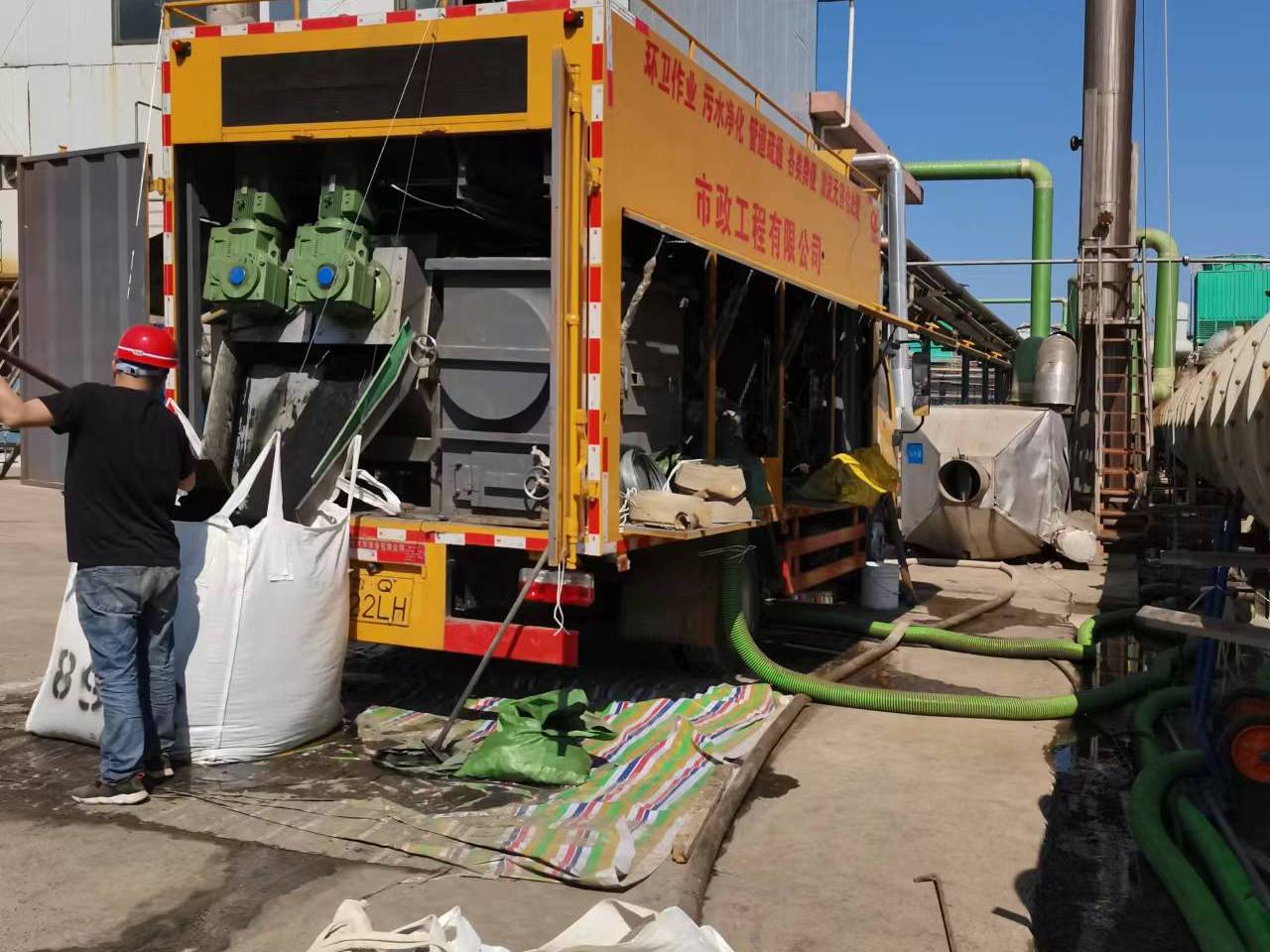 舞阳淤泥压干处理